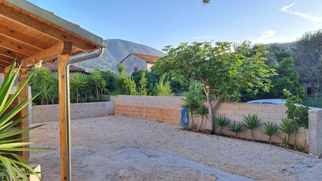 Holiday Home Leonida Jelsa  Exterior photo