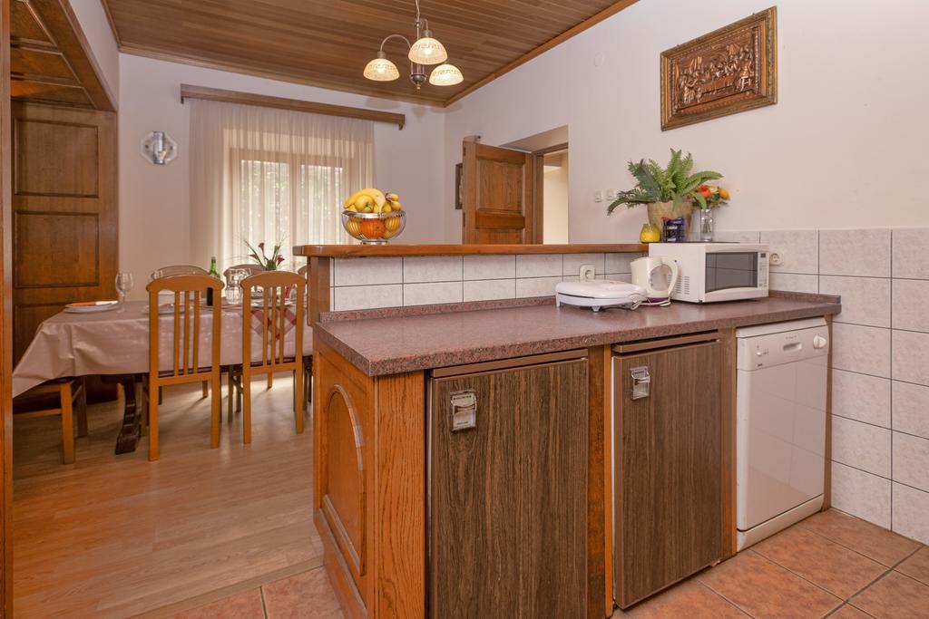Holiday Home Leonida Jelsa  Exterior photo